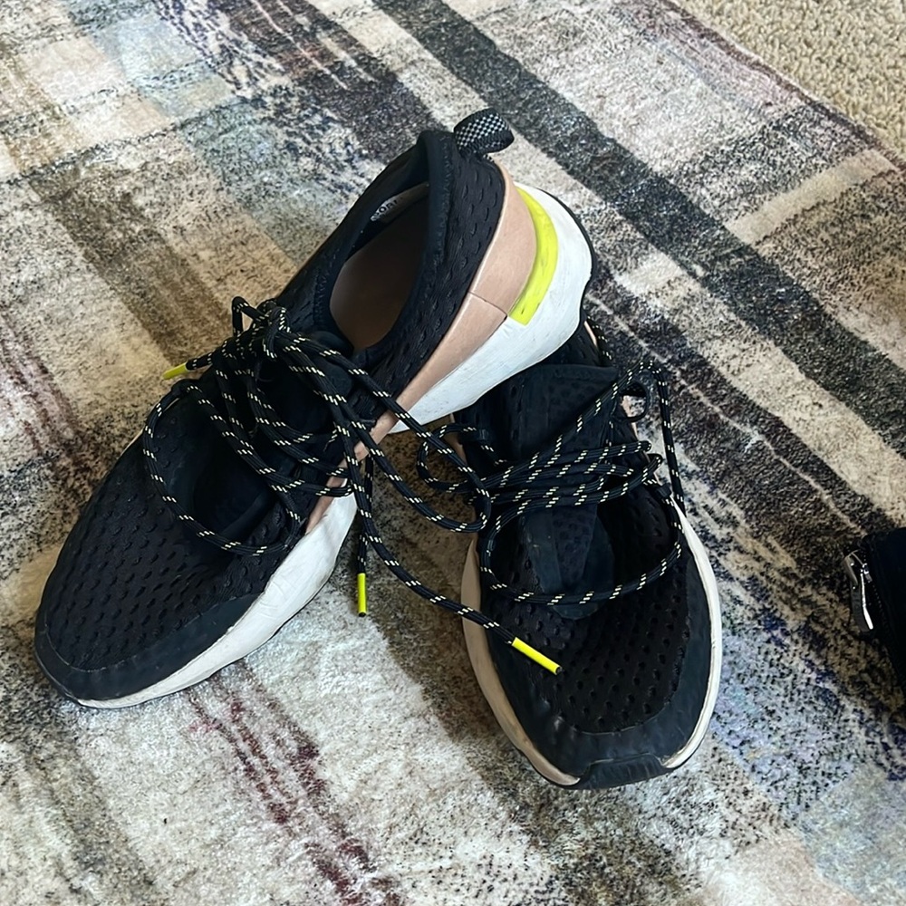 Sorel Sneakers